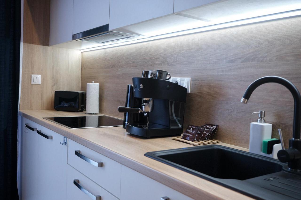 Lovely 1-Bedroom Vacation Home With Free Parking Деменівська Долина Екстер'єр фото